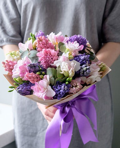 Бесплатная доставка цветов в Звенигово